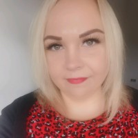 Laura Reeves