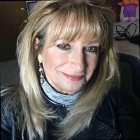 Suzanne Q Glatt