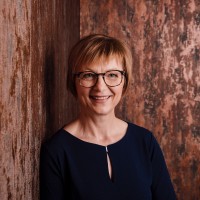 Anita Ernst