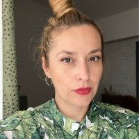 Laura Leonte (She/Her)