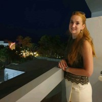 Esther Voets