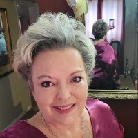 Nicki Browne