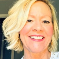 Lorri White