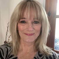 Geraldine Lonsdale