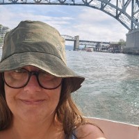 Joanne Knysh, Mlis