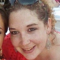 Sarah Escobar, Cfe