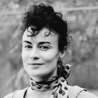 Nela Van Den Brink