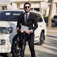 مصطفى العزاوي