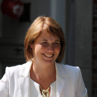 Wendy STOOPS