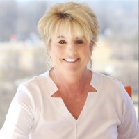 Elaine Huhn