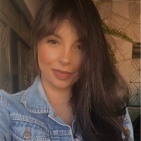 Amanda Cardoso Busby
