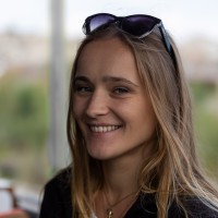 Victoria Les