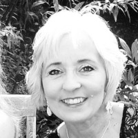 Alison Henthorne