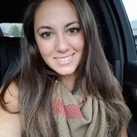 Victoria Molina, Mba