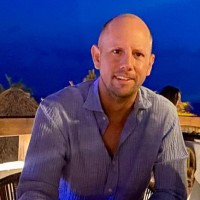 LUIS FERNANDO CHAVEZ O.