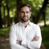 Björn Schlenker