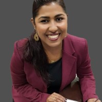 Caroline Manzano Campos