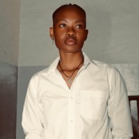 Esther Mola