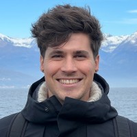 Erik Roos