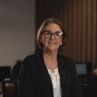Elzira Schoenfelder