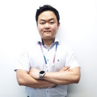 김범근