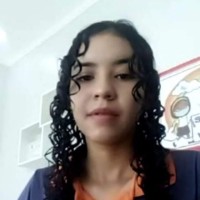Lia Oliveira Silva