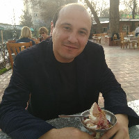 Ровшан Халилов