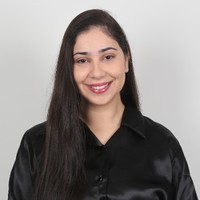 Luciana C.