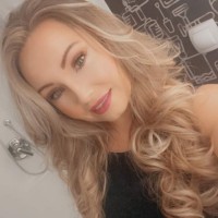 Nikkie Hewton