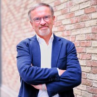 Jim van Hulst MBA, MSc.