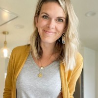 Elizabeth Bricknell