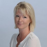 Davina Rich, Cfa
