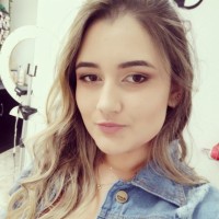 Isis Souto Torres Botelho