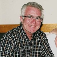 Colin Holmes