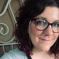 Jennifer Holmes