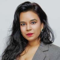 Priyasha Sharma ( Piya 刘美希）