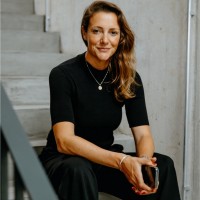 Nathalie Genz