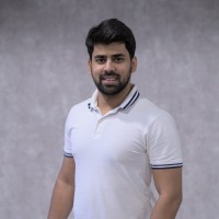 Munis Khan