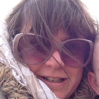 Lisa Newbold