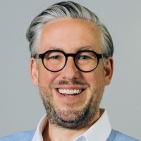 Tom Hiller
