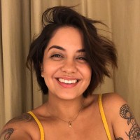 Thais Oliveira