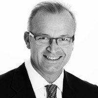Lee Dickinson