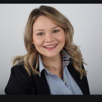 Nina Oltmanns