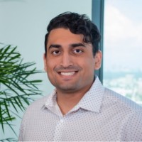 Ali Naqvi, Eit