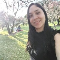 Aline Alves Dereça