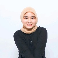 Yasmin M.