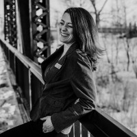 Toni-Lee Hazlett