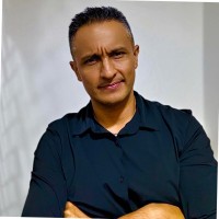 Luis Sandino Ruiz