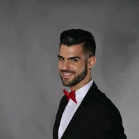Alberto González