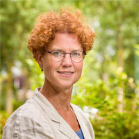 Ester Boone